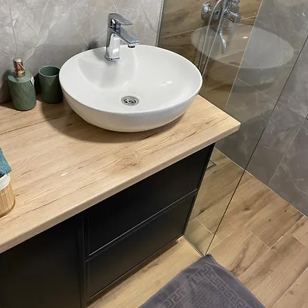 펜션 Tiny House Neny Fruska Gora