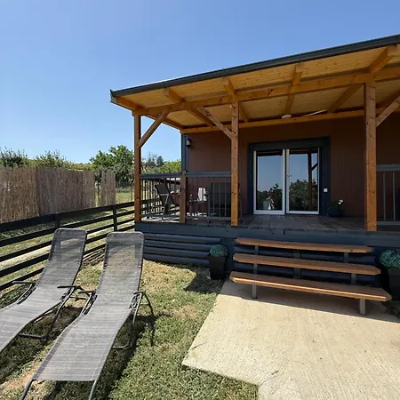 펜션 Tiny House Neny Fruska Gora *